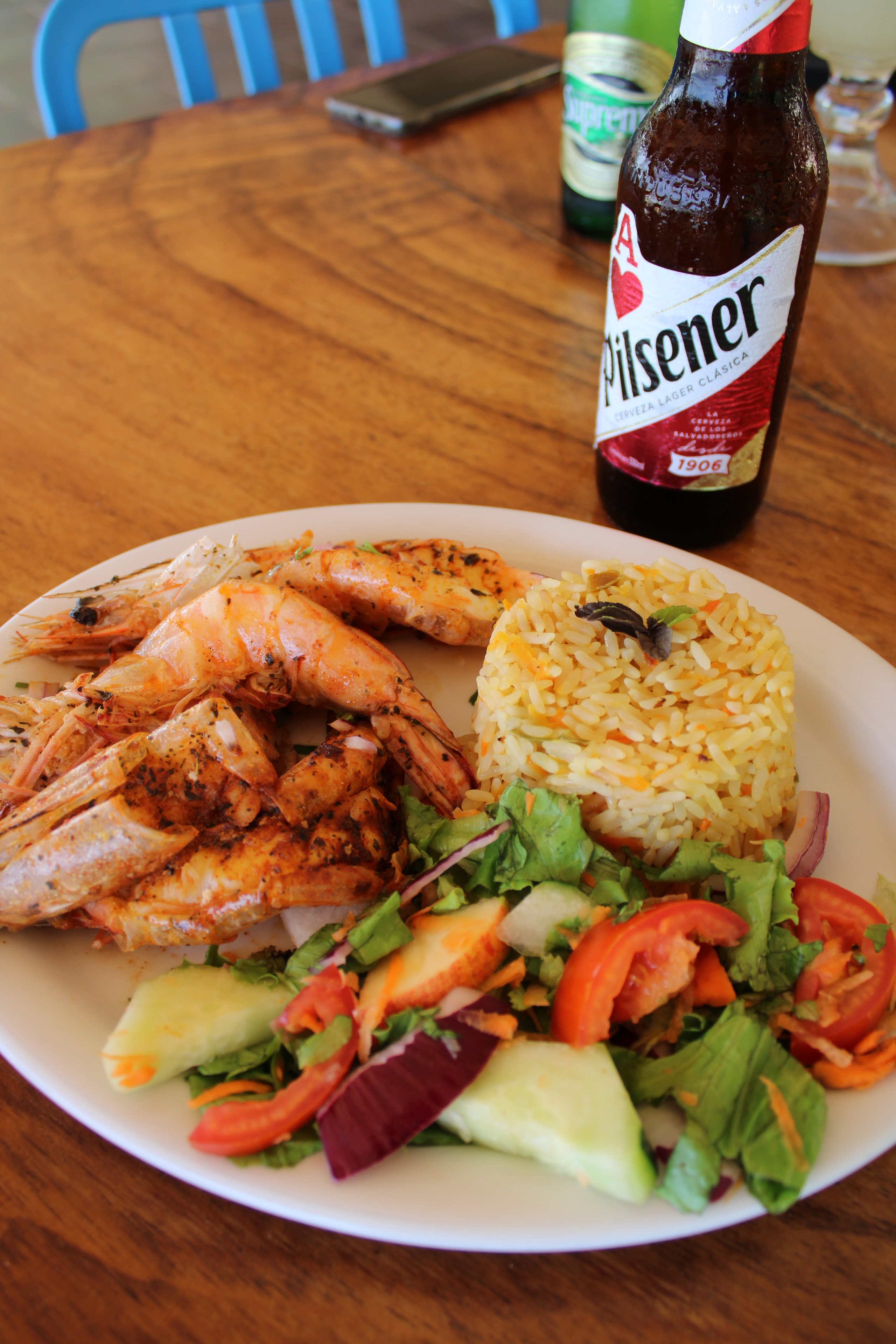 Grilled shrimp with rice